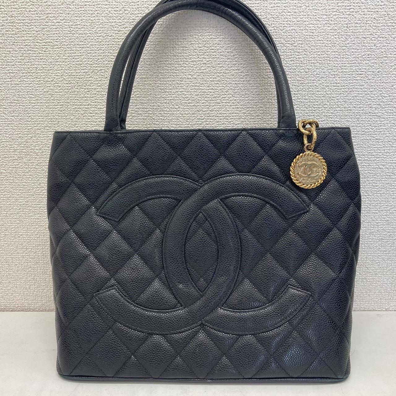 CHANEL　復刻トート　キャビアスキン　ゴールド金具