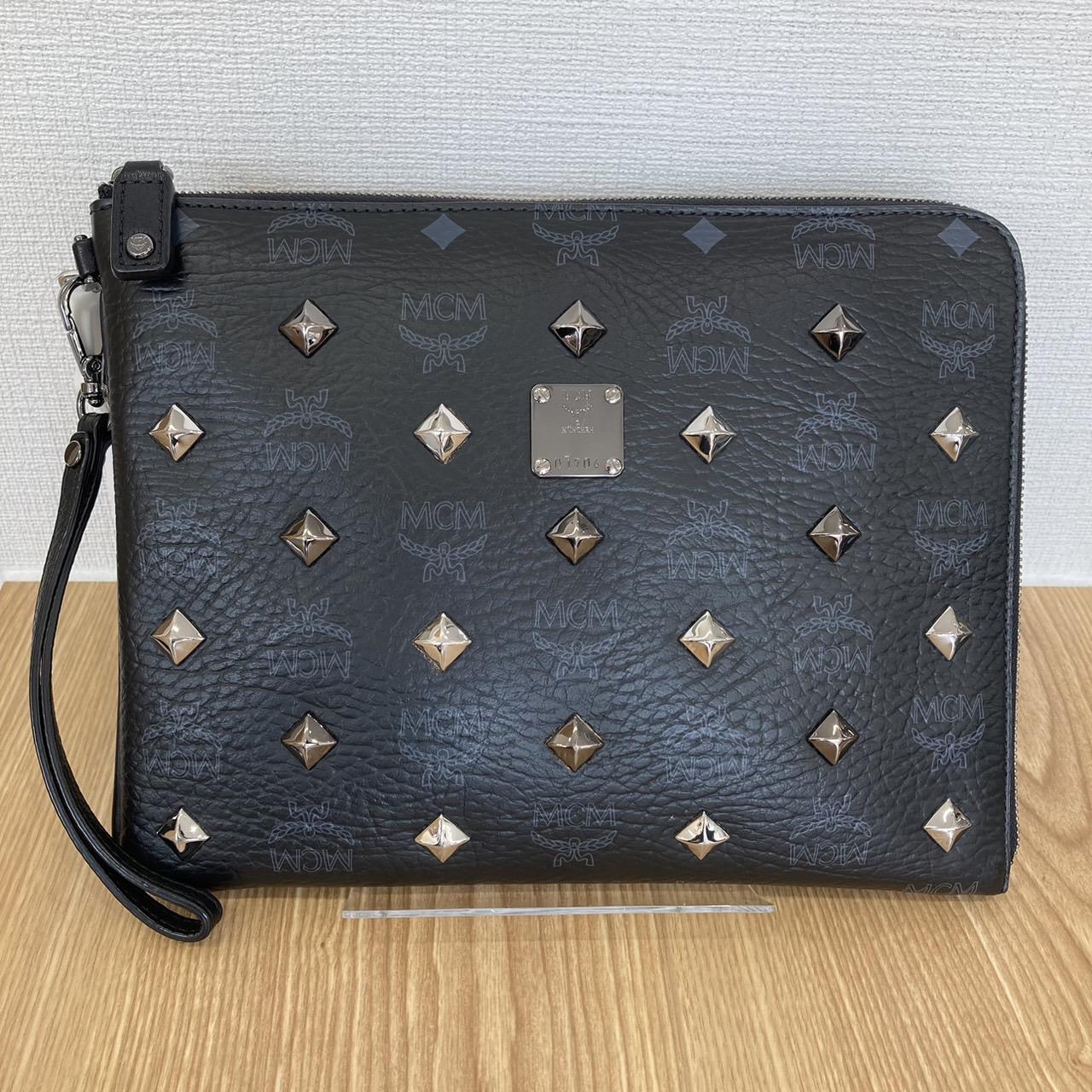 MCM スタッズ クラッチバッグ