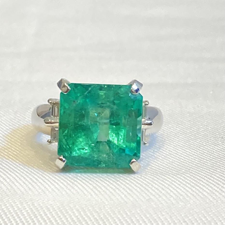 Pt900 リング E8.49ct FD0.20ct 10.24g