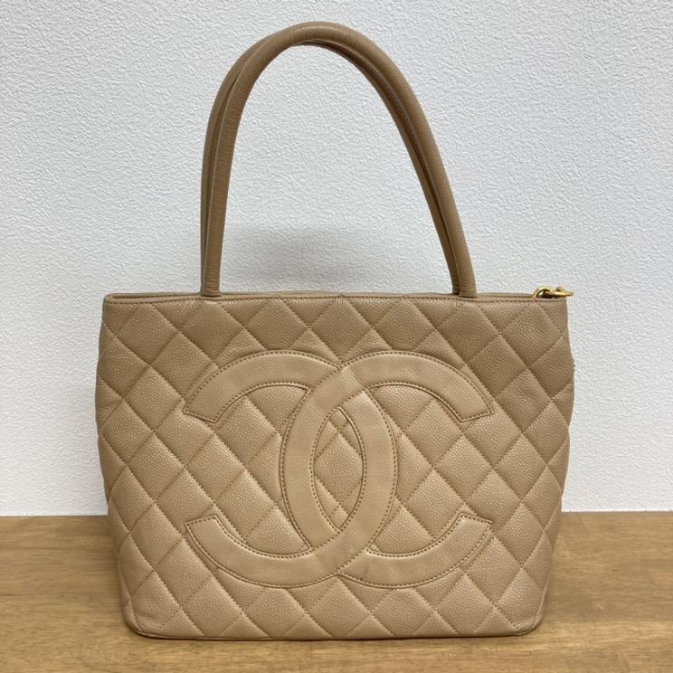 シャネル 復刻トートバッグ パイピング芯見え
