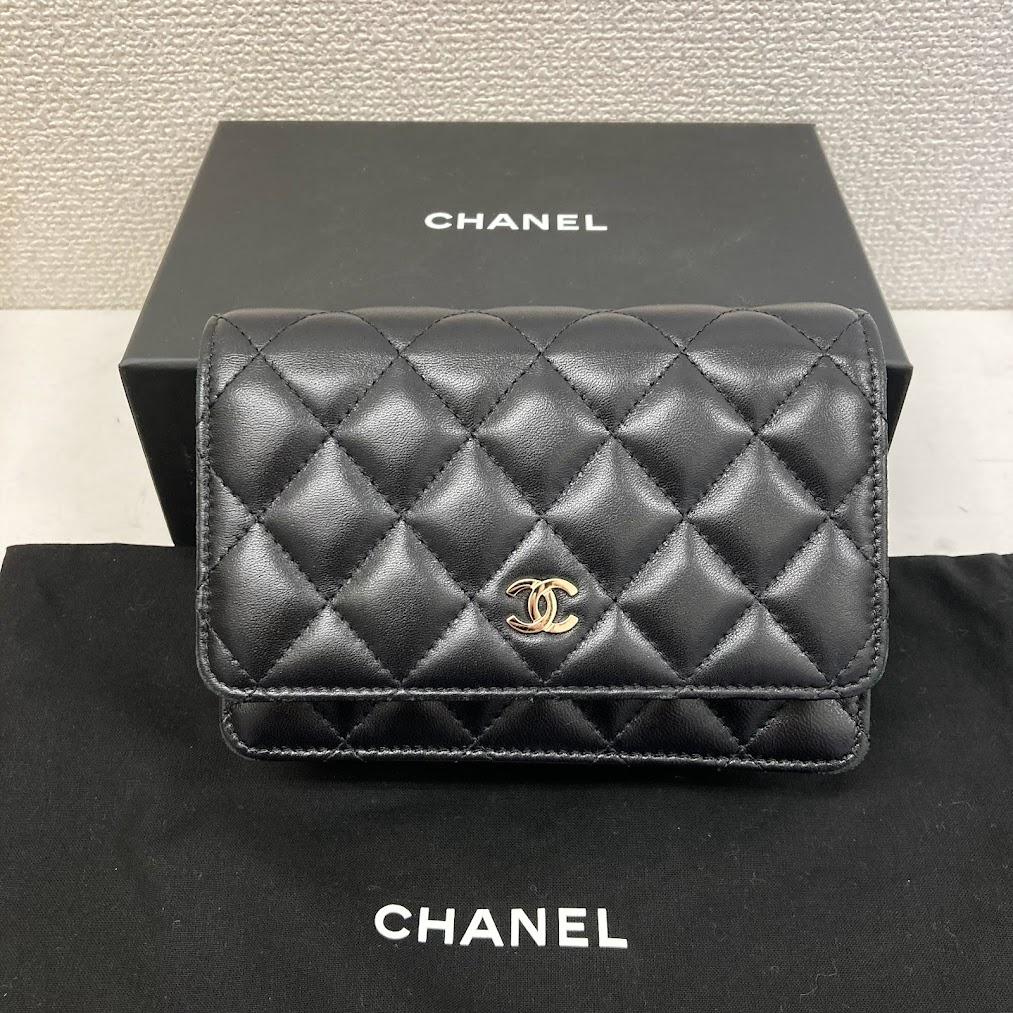 CHANEL チェーンショルダーウォレット