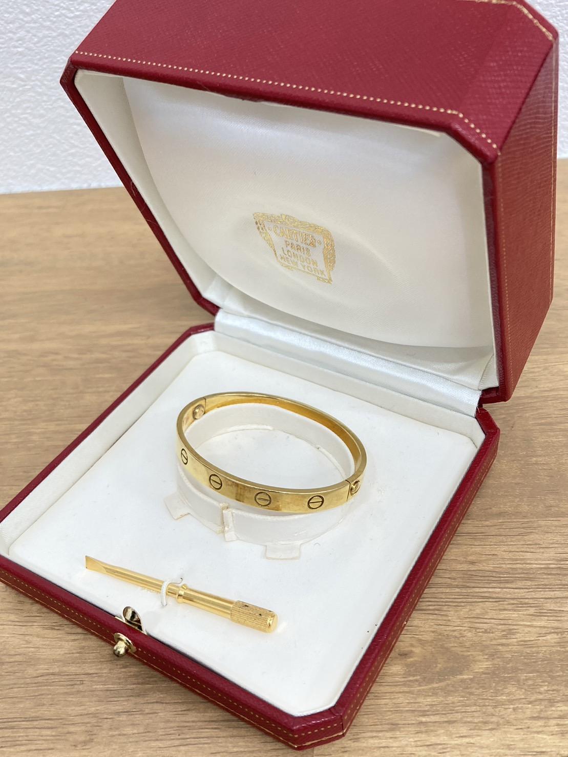 Cartier ラブブレス