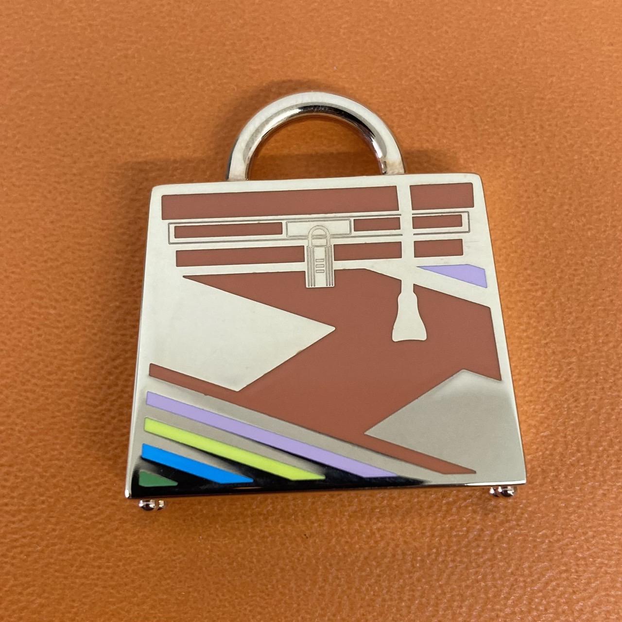 Hermès　ケリーチャーム