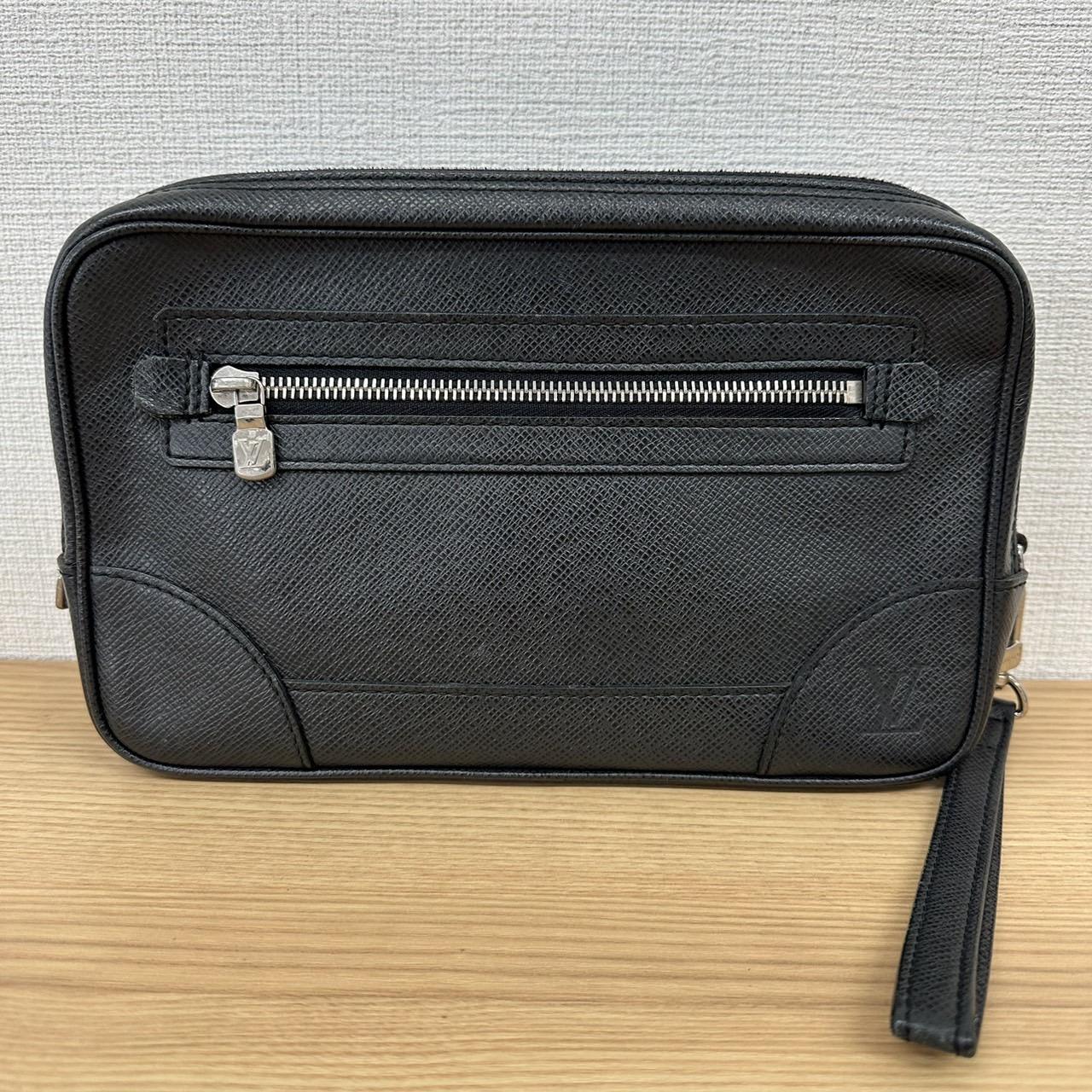 ルイヴィトン パヴェル セカンドバッグ M31142