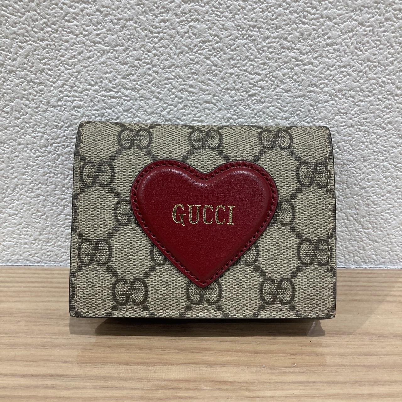 GUCCI　財布　GGキャンバス