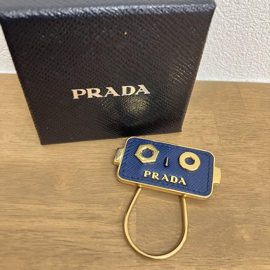 PRADA　ロボット　キーホルダー