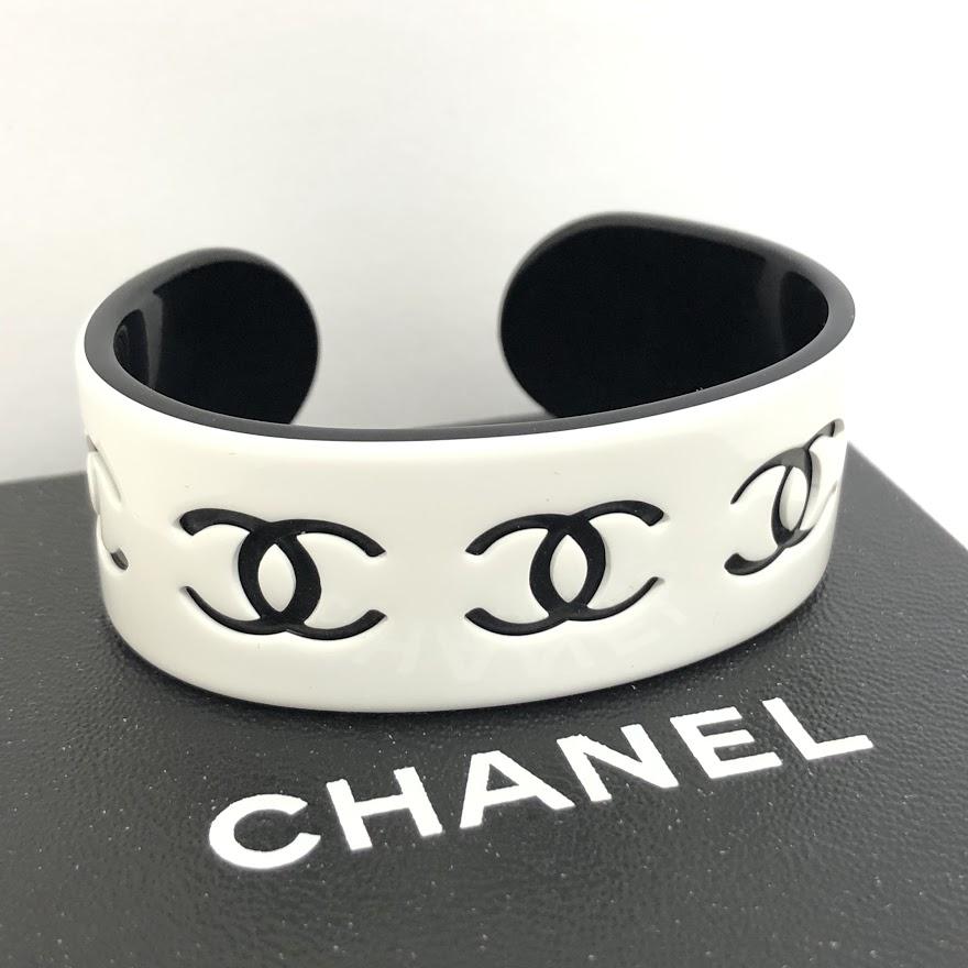 CHANEL　ココマーク　バングル