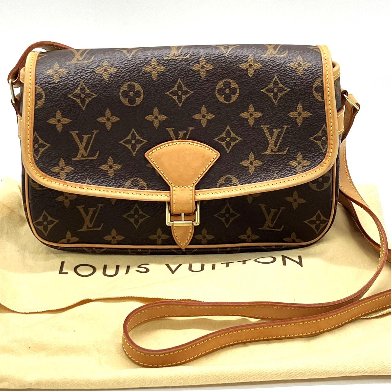 LOUIS VUITTON ルイヴィトン モノグラム ソローニュ  M42250