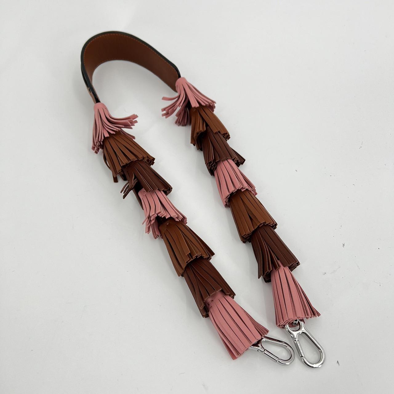 LOEWE タッセル ショルダーストラップ