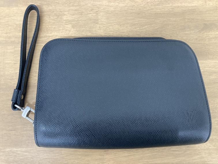 Louis Vuitton M30182 エピ バイカル クラッチバッグ
