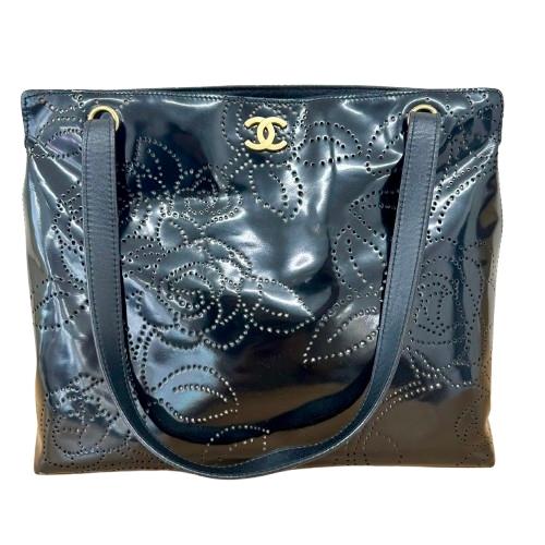 CHANEL シャネル カメリア パンチング エナメルレザー トートバッグ 8046732