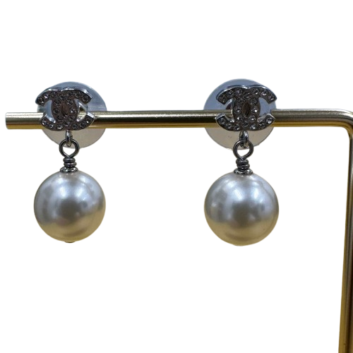 CHANEL シャネル ミニココマーク スイングパールピアス B21V シルバー