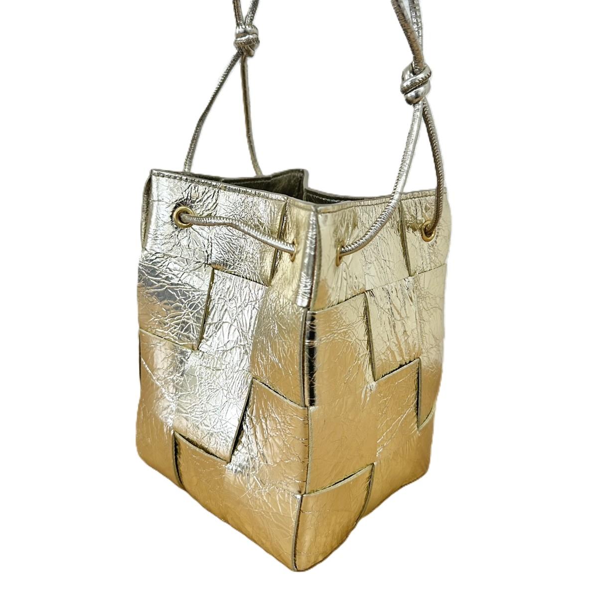 BOTTEGA VENETA ボッテガヴェネタ マキシイントレチャート バケットバッグ ゴールド