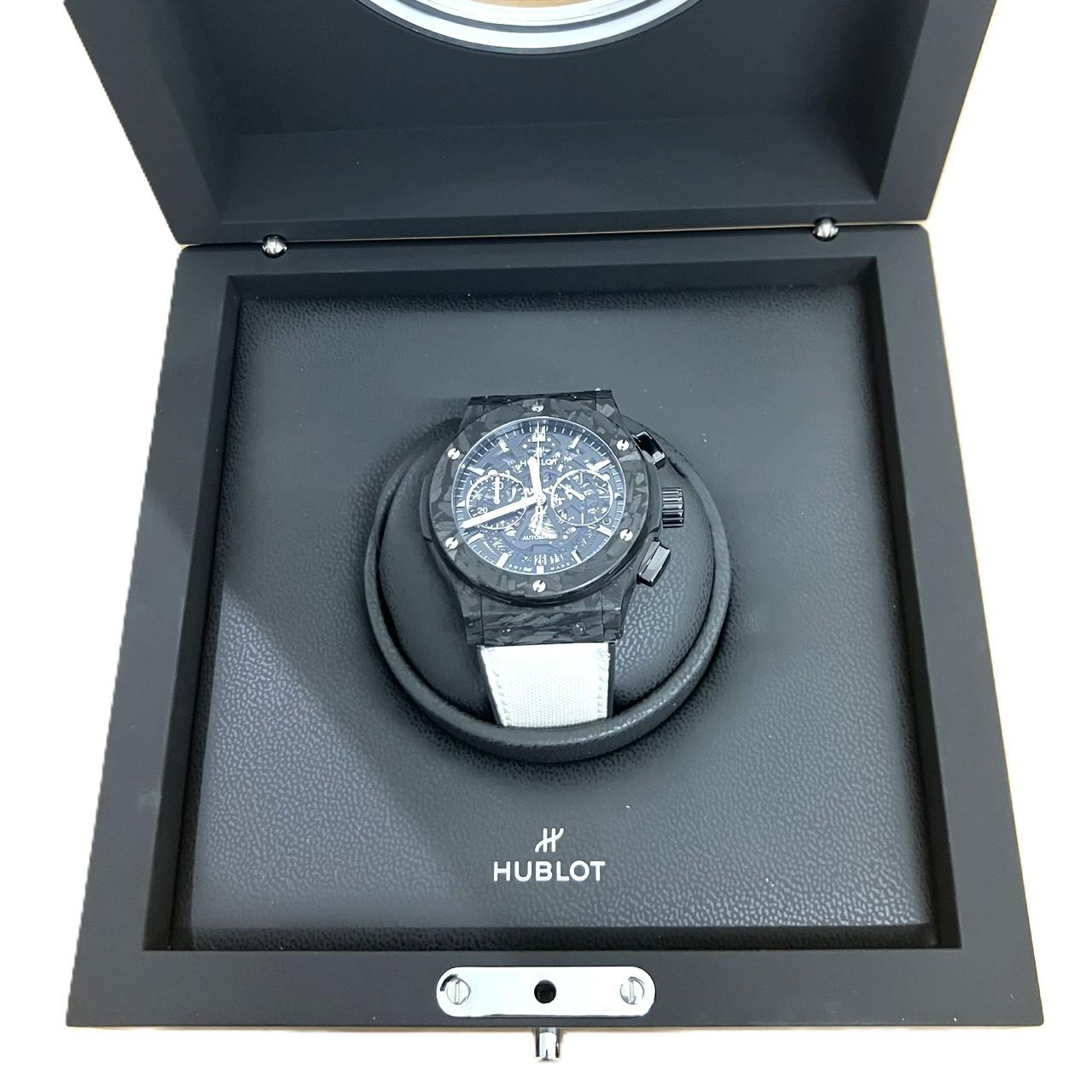 HUBLOT 525.QK.0170.NR.JPN クラシック・フュージョン アエロ・フュージョン クロノグラフ フロステッドカーボン 日本限定モデル