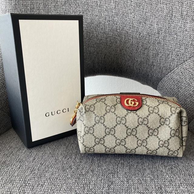 グッチ オフィディア コスメポーチ