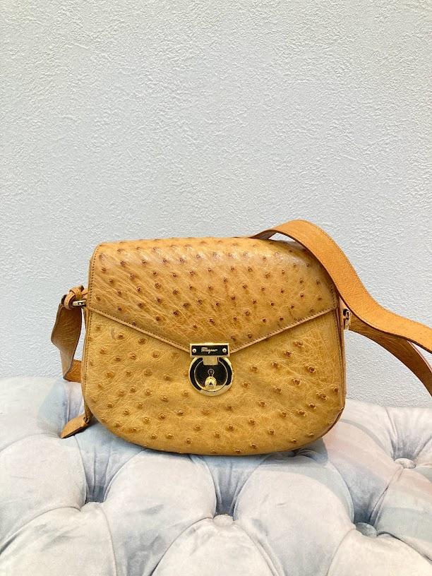 Salvatore Ferragamo オーストリッチ ショルダーバッグ