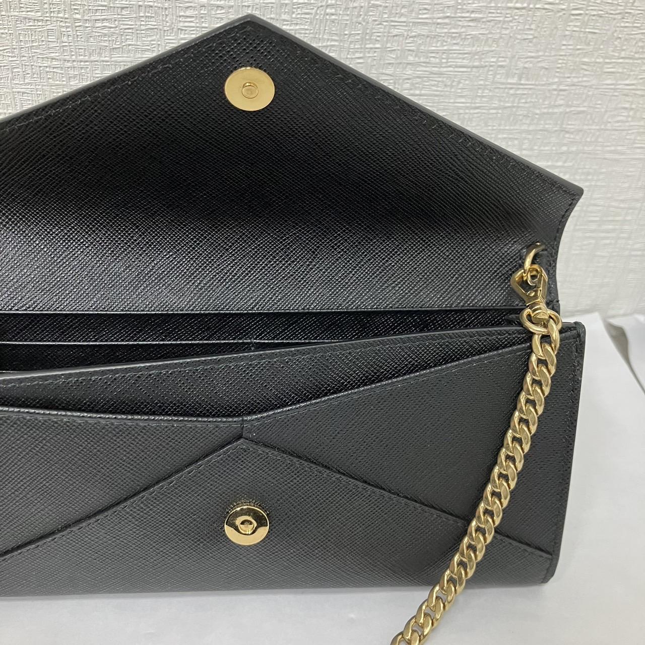 PRADA チェーンウォレットバッグ