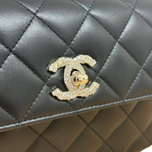 CHANEL トップハンドルミニ
