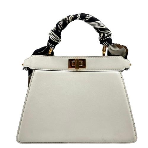 FENDI　フェンディ　ピーカーブーアイシーユーミニ