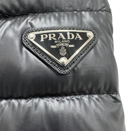 PRADA プラダ レディース トライアングルロゴ 三角ロゴプレート ナイロンダウンジャケット