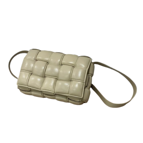 ボッテガパデッド カセット ラムスキン ベージュ