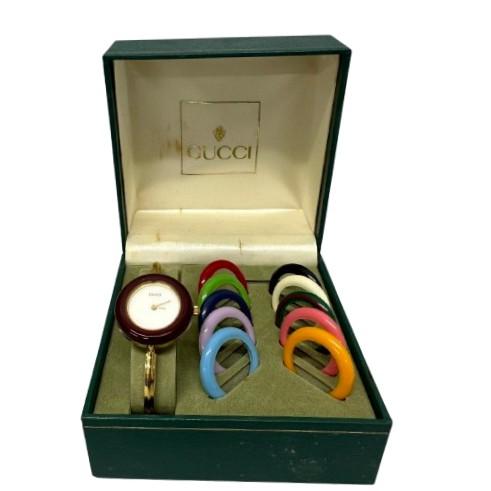 GUCCI チェンジベゼルウォッチ 11/12.2 ゴールドバングル