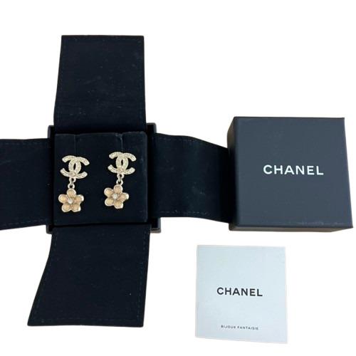 CHANEL シャネル A18 フラワーピアス