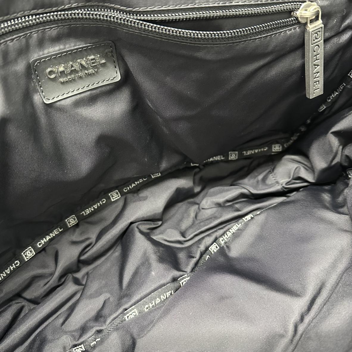CHANEL シャネル スポーツライン メッセンジャーバッグ ショルダーバッグ 