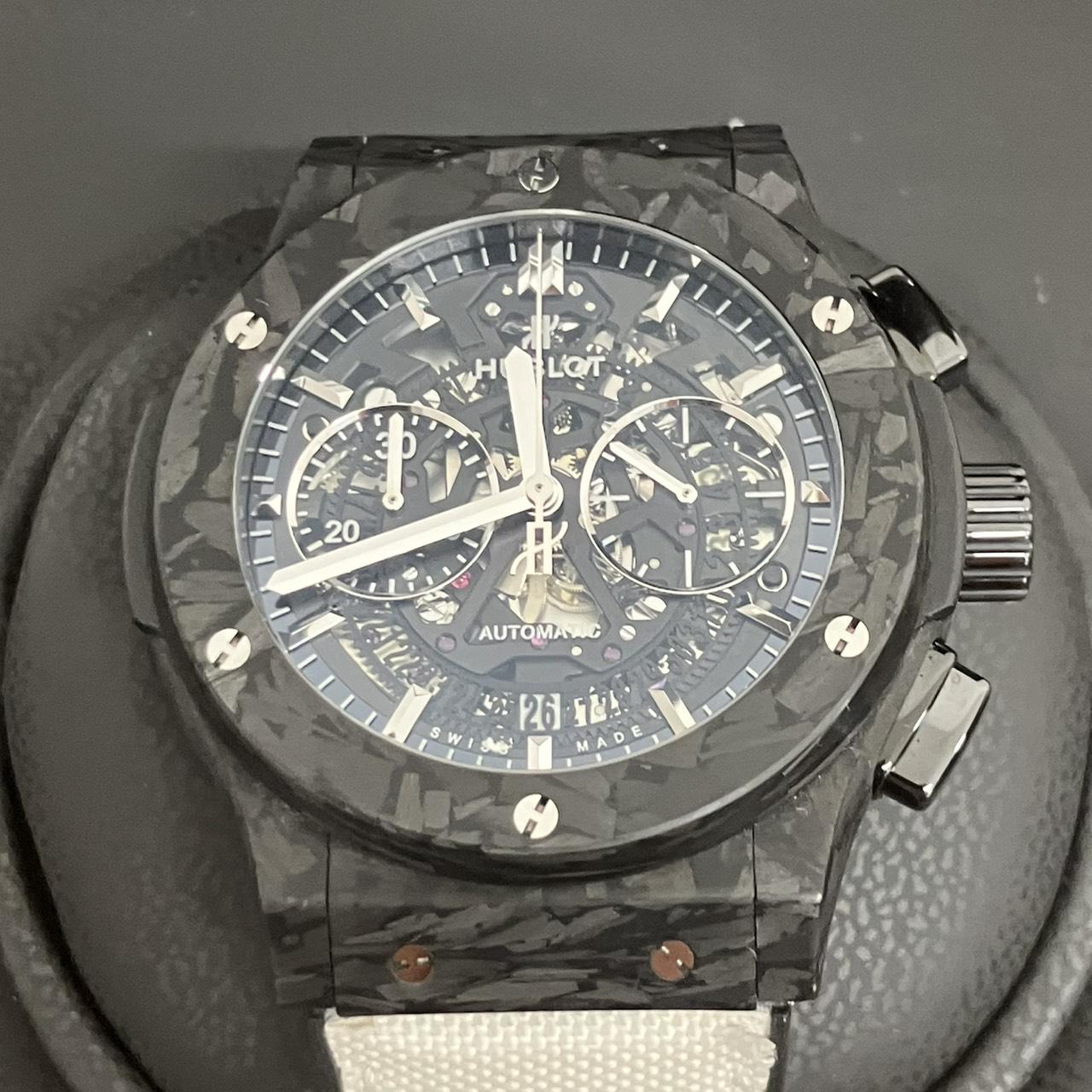 HUBLOT 525.QK.0170.NR.JPN クラシック・フュージョン アエロ・フュージョン クロノグラフ フロステッドカーボン 日本限定モデル