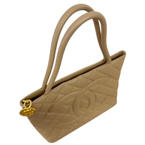 CHANEL シャネル マトラッセ 復刻トート キャビアスキン トートバッグ A01084