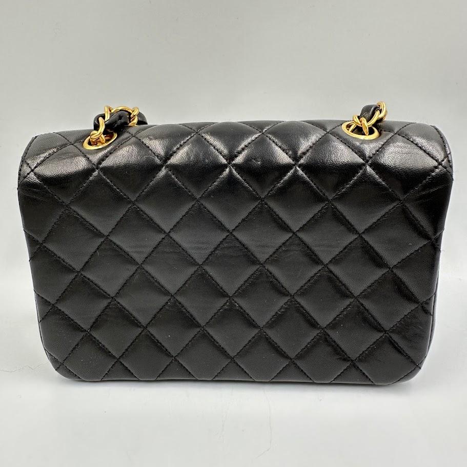 CHANEL シャネル ヴィンテージミニマトラッセ (パリ限定品)
