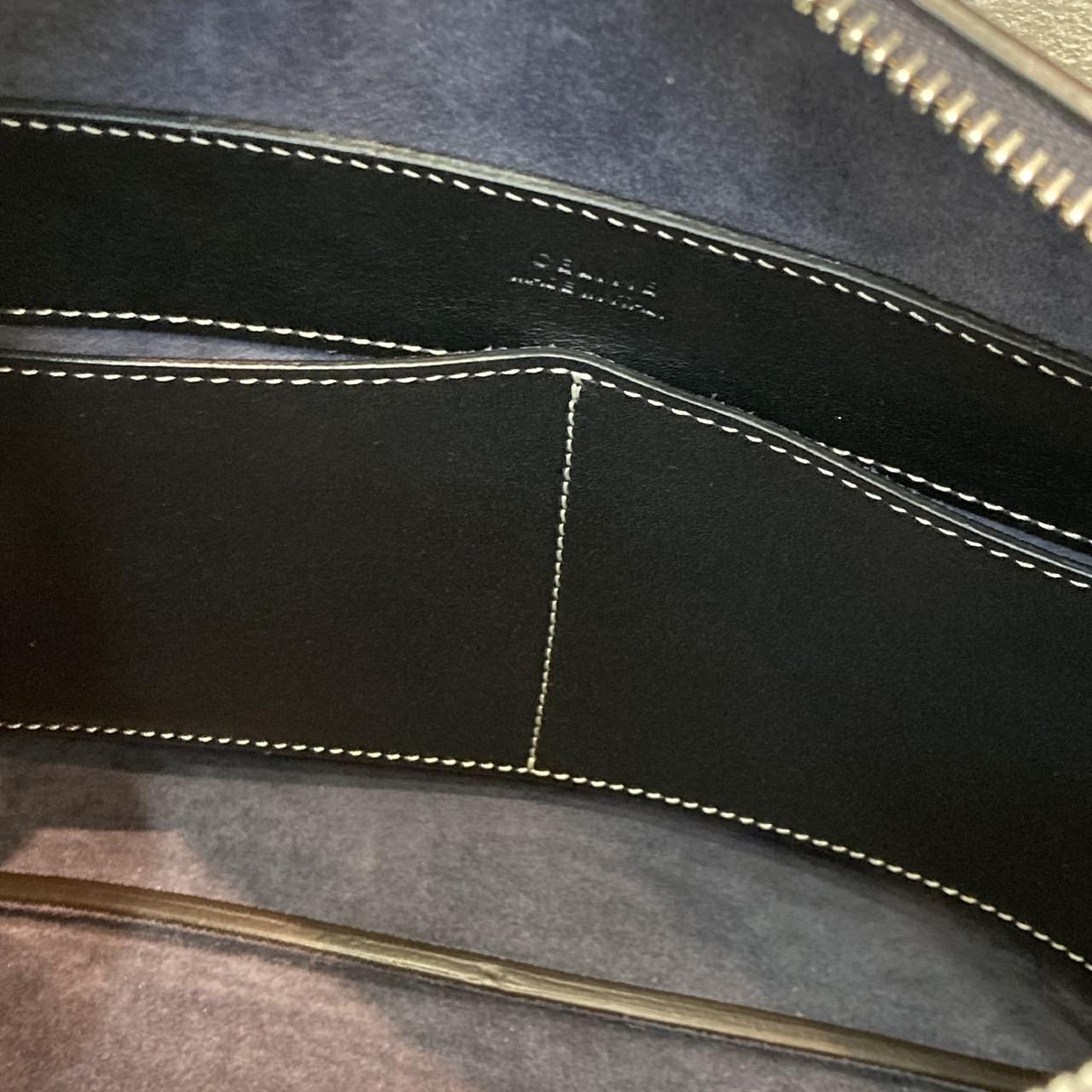 CELINE　スモールソフトキューブ ショルダーバッグ ネイビー
