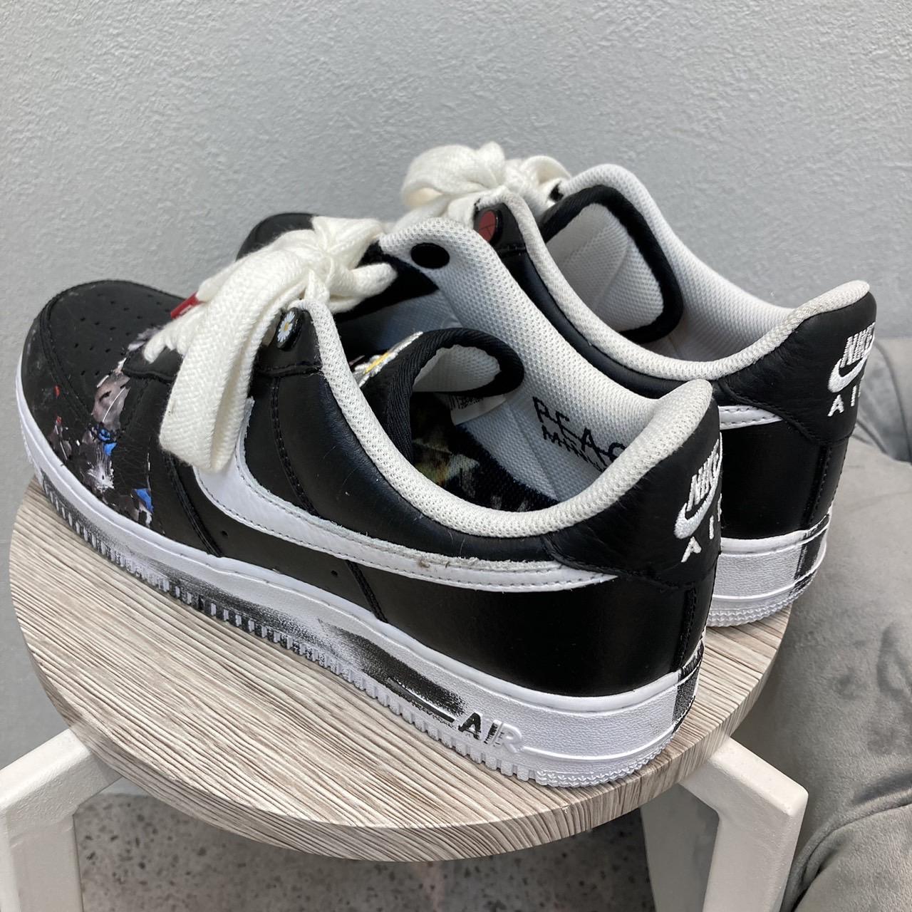 NIKE　peace minus one paranoise