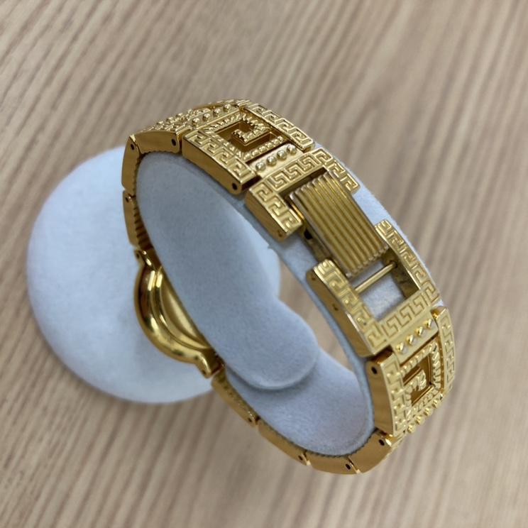 VERSACE　腕時計　7009018　不動品