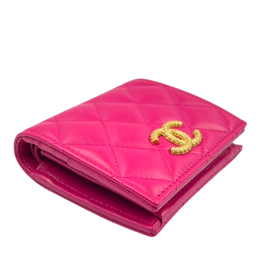 CHANEL　シャネル　二つ折りウォレット グレインドカーフスキン　ピンク