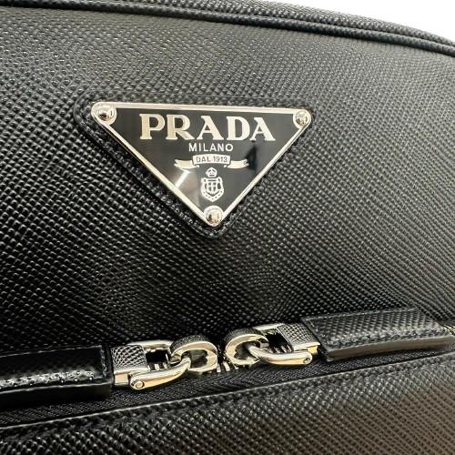 PRADA プラダ サフィアーノ ブラックレザーバックパック 2VZ102