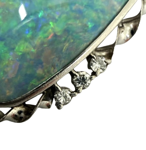 Pt900 オパール6.88ct D0.07ct ペンダントトップ